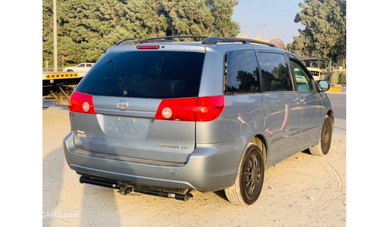 Toyota Sienna 2010 Door Automatic For Urgent SALE Passing From RTA Dubai