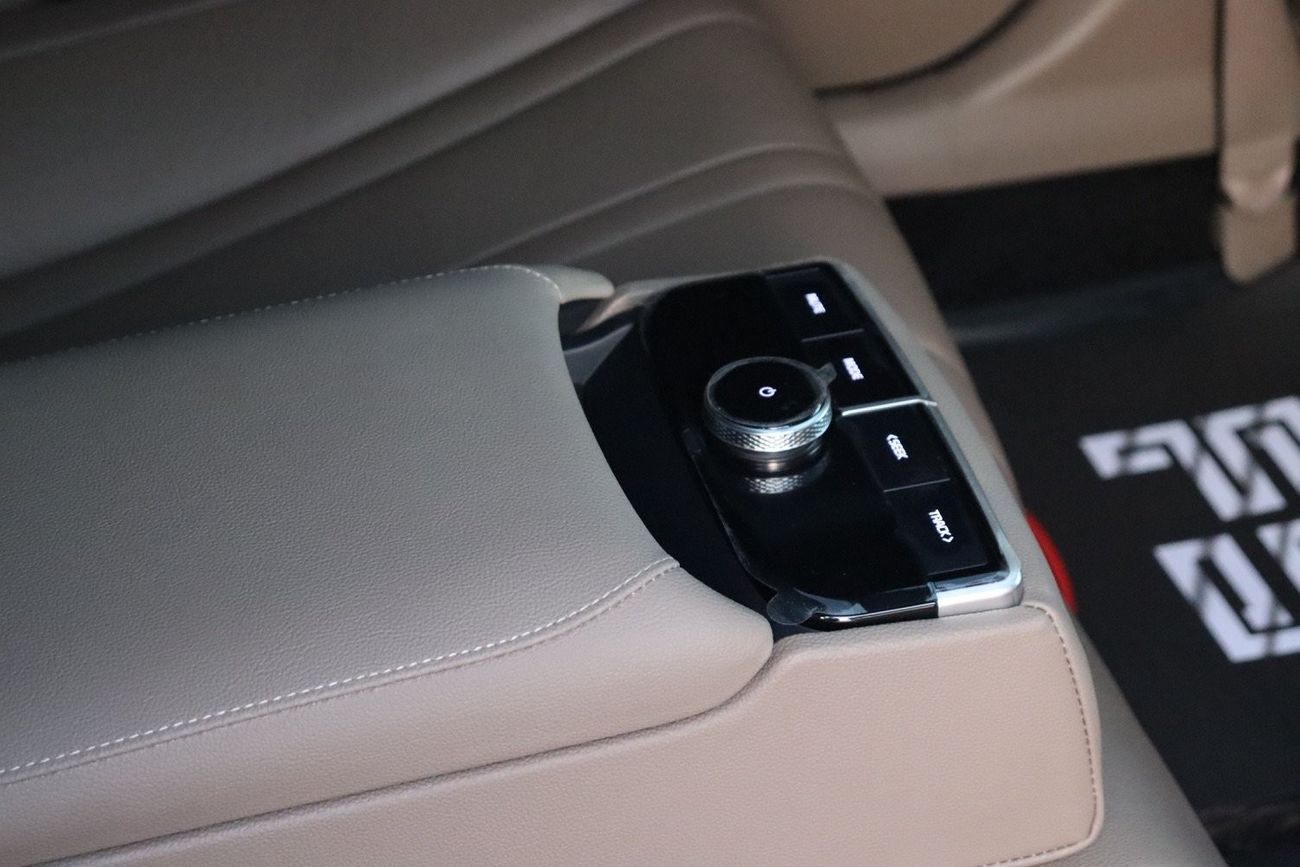 Kia K8 GDI LX 3.5L KIA K8 Full Option/ GCC / 2022 / Under Warranty