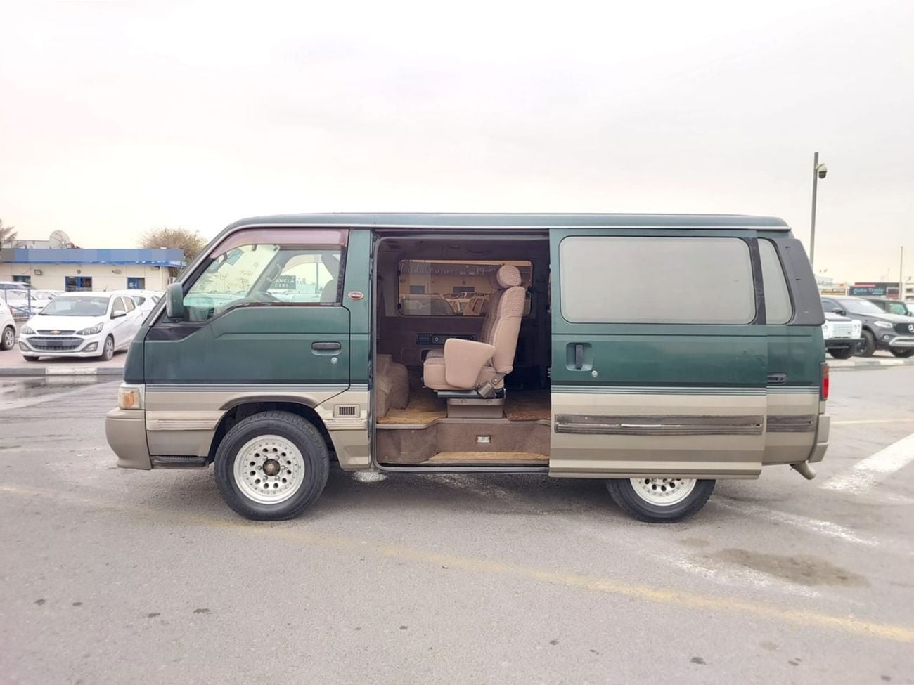 نيسان كارافان (RAMADAN OFFER) NISSAN CARAVAN VAN RHD 1996 MODEL 2.7 L DIESEL AUTOMATIC(PM63880)