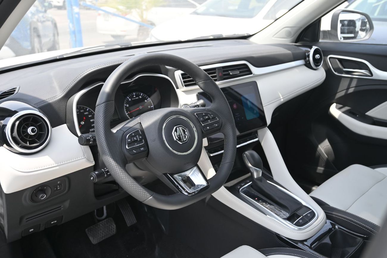MG ZS MG ZS 1.5L Petrol Full Option Model 2025, Color White
