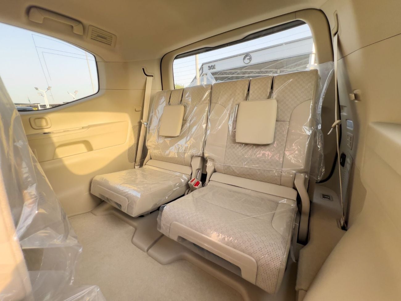 Toyota Land Cruiser EXPORT ONLY - 2026 LC300 VX 4.0L (GCC Specification)