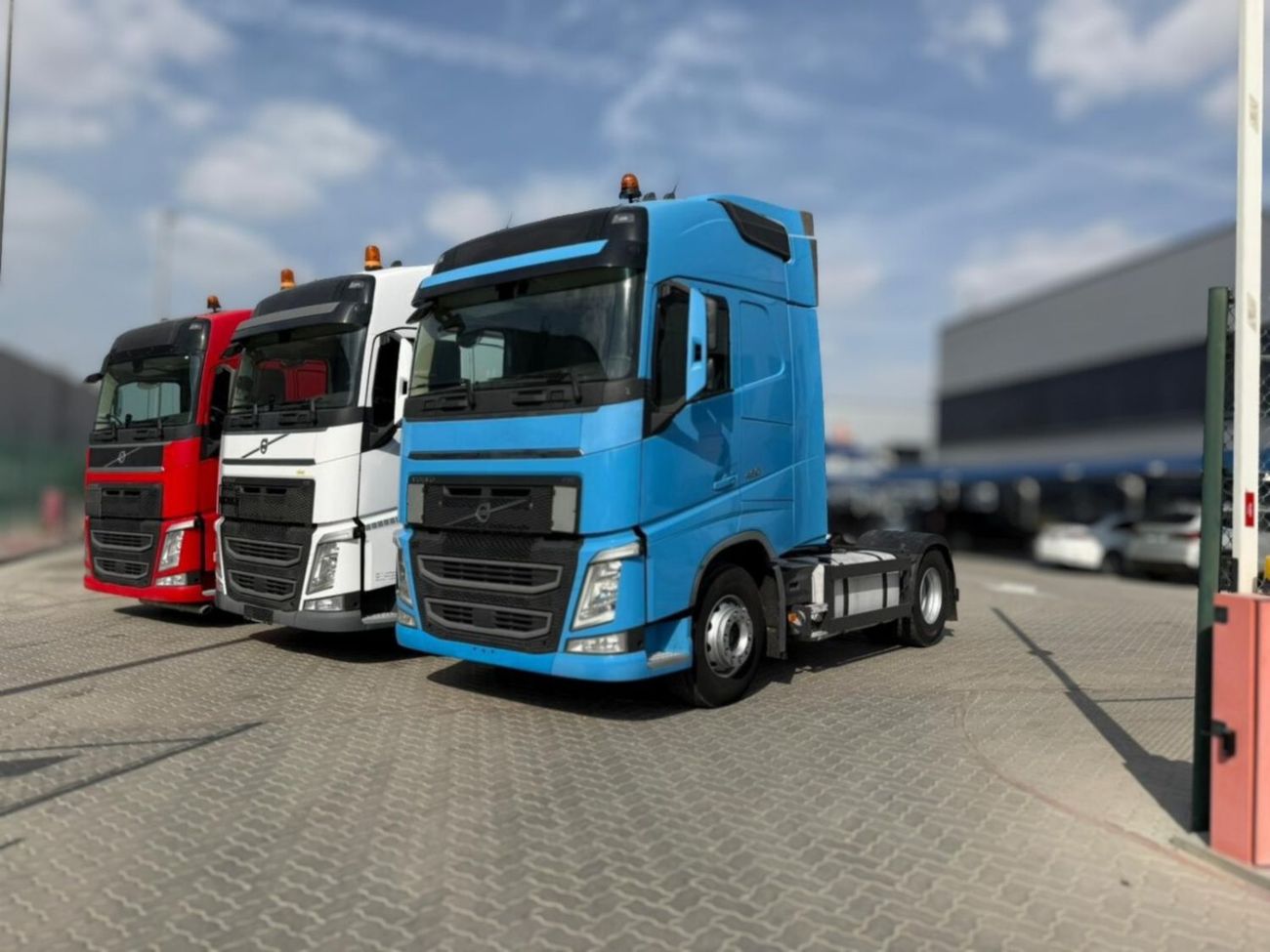 Volvo 460 VOLVO FH 460 CERTIFIED TRUCK GLOBETROTTER XL SLEEPER CAB