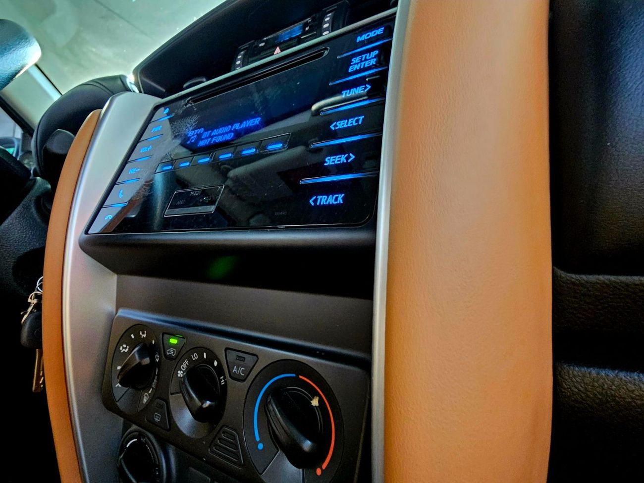 Toyota Fortuner 2.7L EXR FORTUNER V4 4WD/ ORIGINAL PAINT / LOW MILEAGE/ SINGLE OWNE