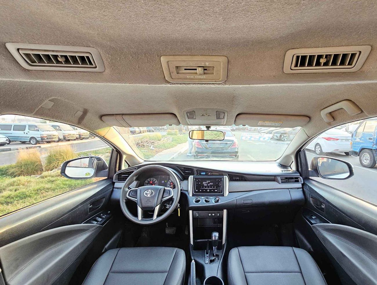 Toyota Innova V4 2.7/ GCC 7 SEATS/ LEATHER/ LOW MILEAGE / 592 MONTHLY / LOT# 15597