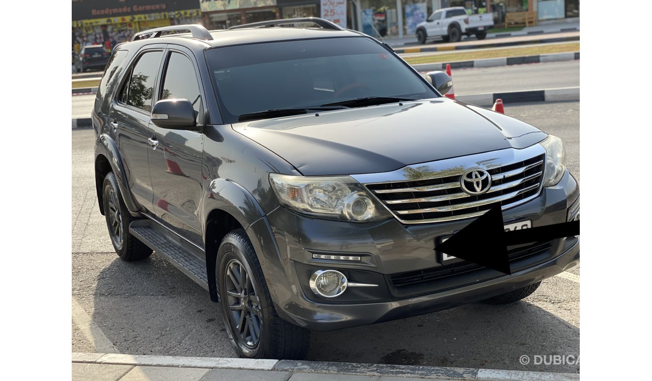 Toyota Fortuner GXR V6