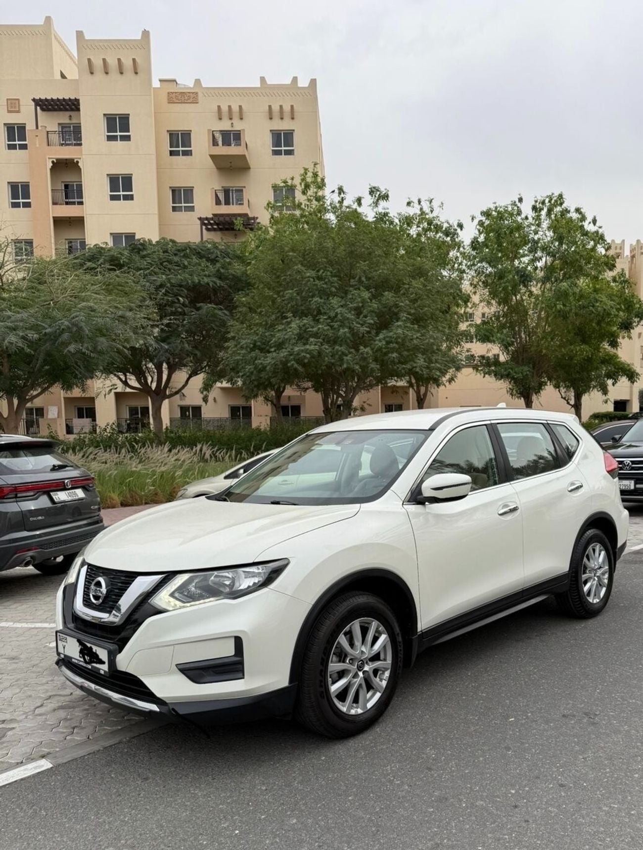 نيسان إكس تريل S 2.5L FWD (5 Seater)