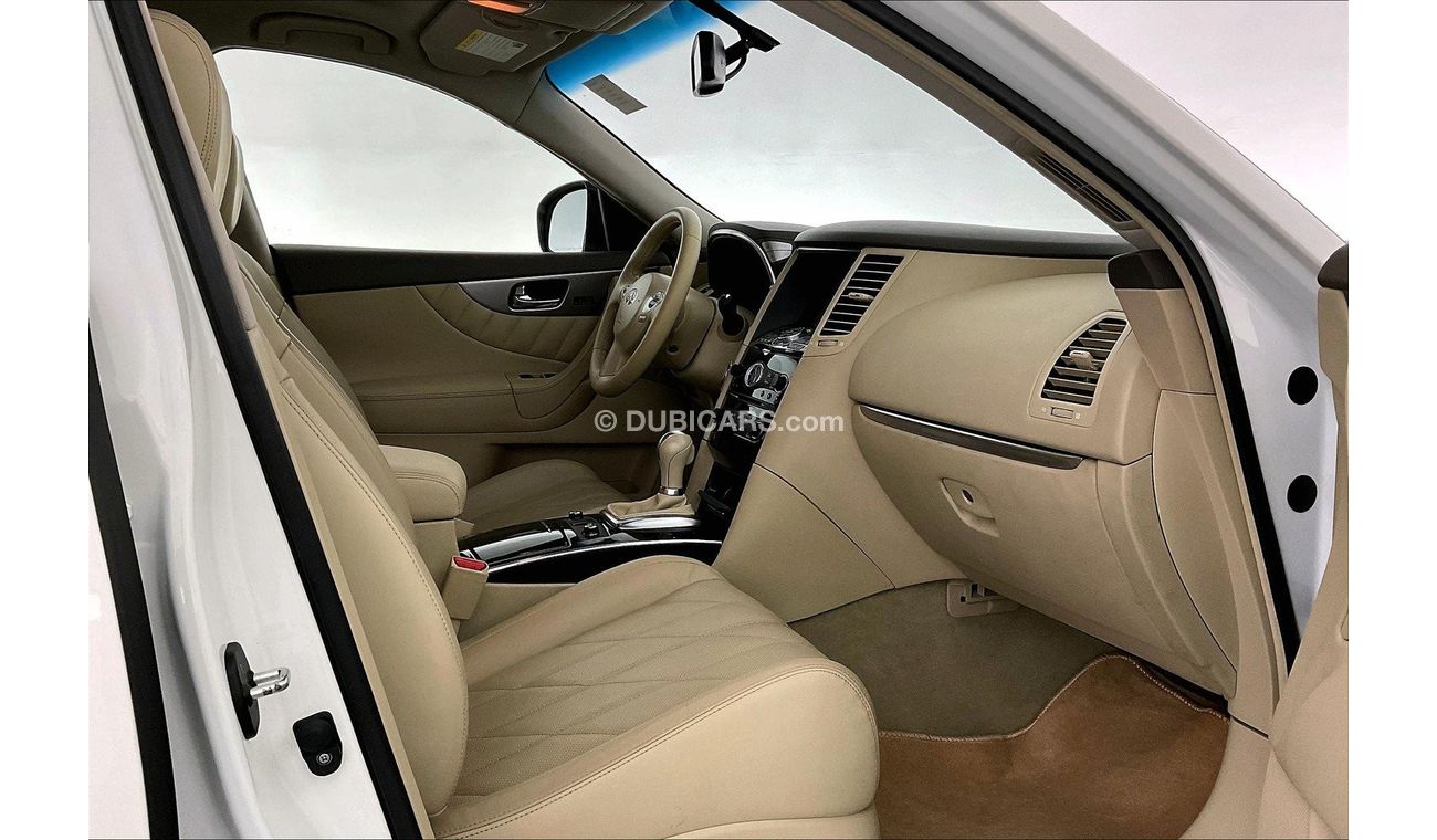 Infiniti QX70 Luxury / Luxe Sensory| 1 year free warranty | Flood Free