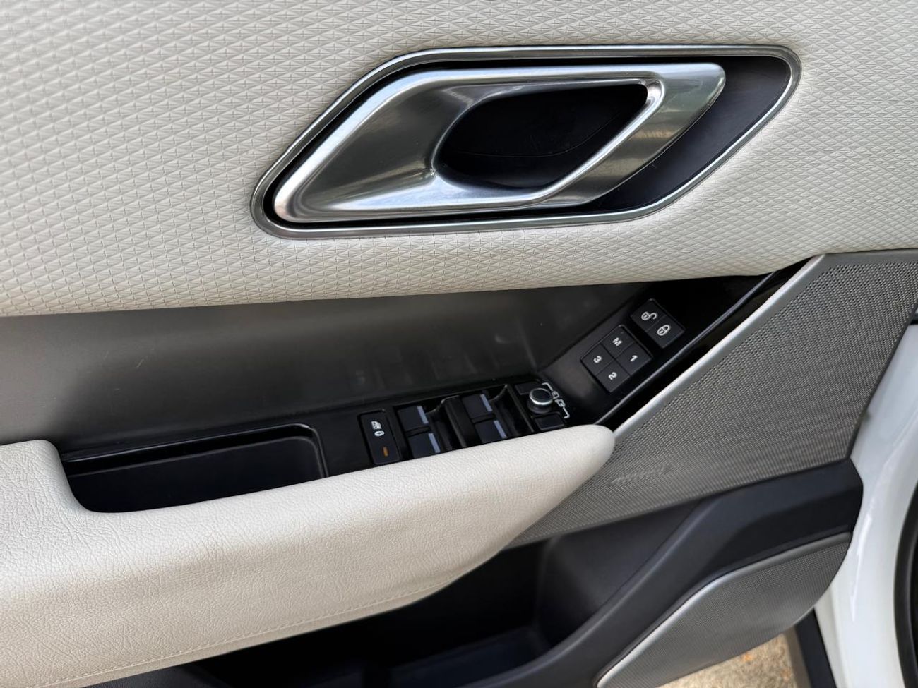 لاند روفر رينج روفر فيلار P250 S 2.0L Diesel