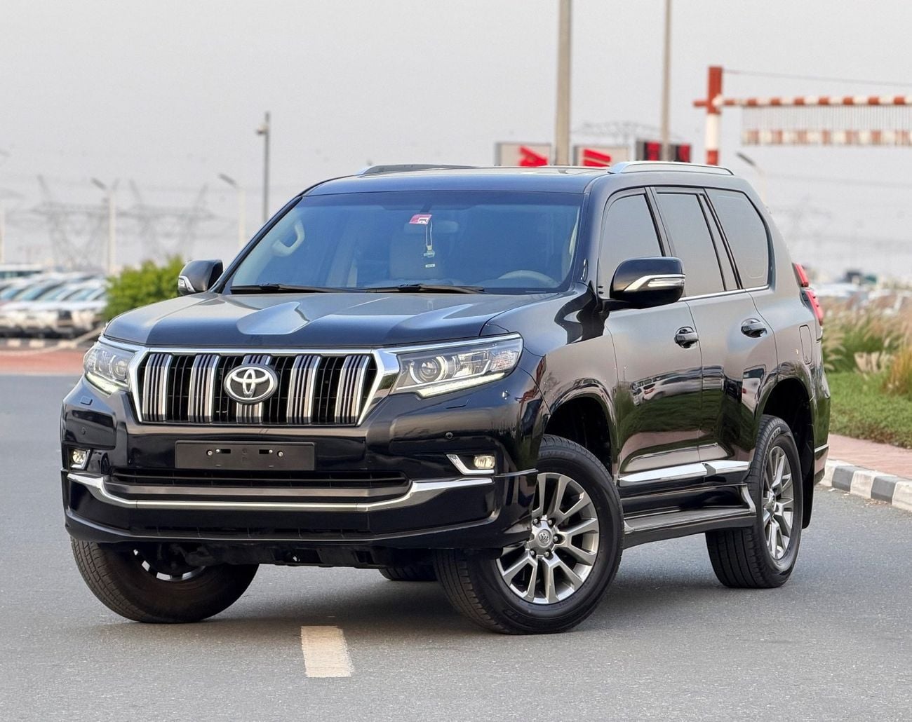 Used 2020 Toyota Prado VXR for sale in UAE | Verified Second Hand Toyota Prado VXR Price