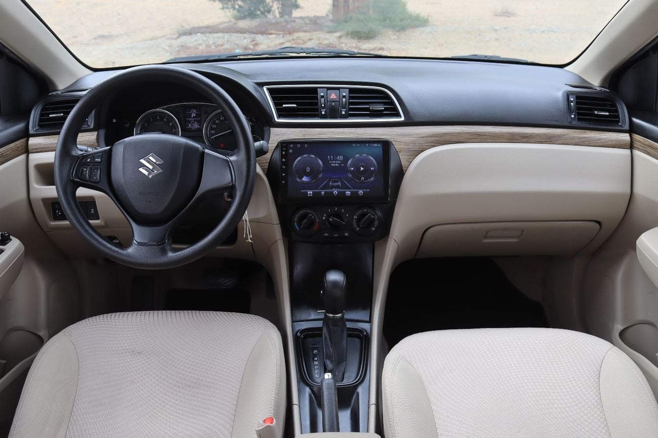 سوزوكي سياز سوزوكى سياز - 2023 - خليجى - بدون حوادث - محرك 1.5 - بحاله ممتازه فى الداخل والخارج