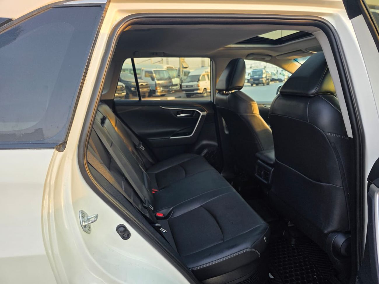 Toyota RAV4 TOYOTA RAV4 HYBRID LIMITED | FULL OPTION WITH 360 CAMERAS