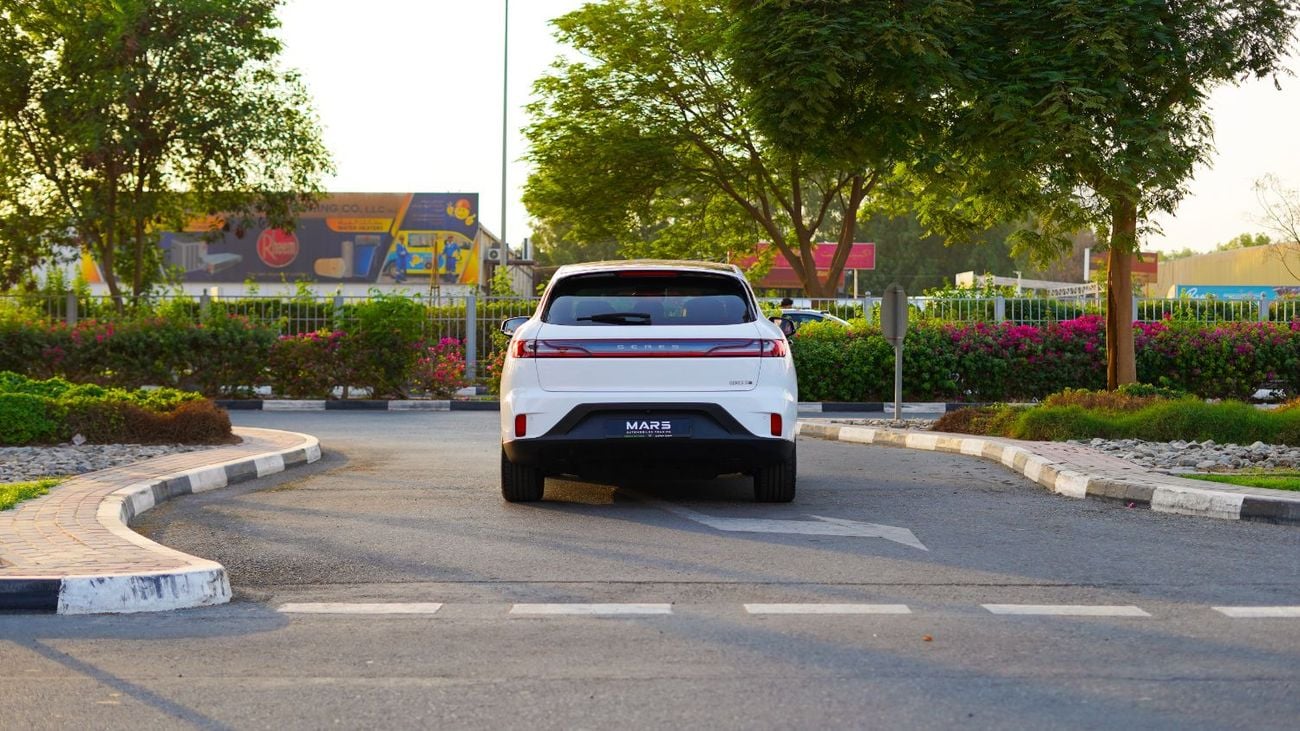 Seres 5 4WD Premium 2024 Brand New Seres 5 Premium 4WD / 80 kWh / 485 Km / 785 Hp / Gcc Specs / Dealer Warra