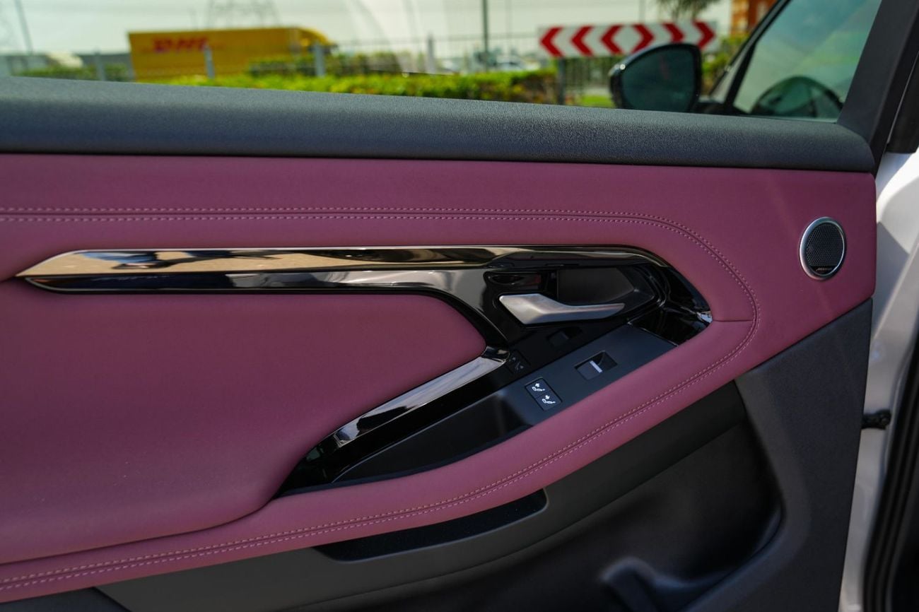 Land Rover Range Rover Evoque SE P250 DYNAMIC 2025!! FIVE YEARS WARRANTY!! THREE YEARS SERVICE CONTRACT