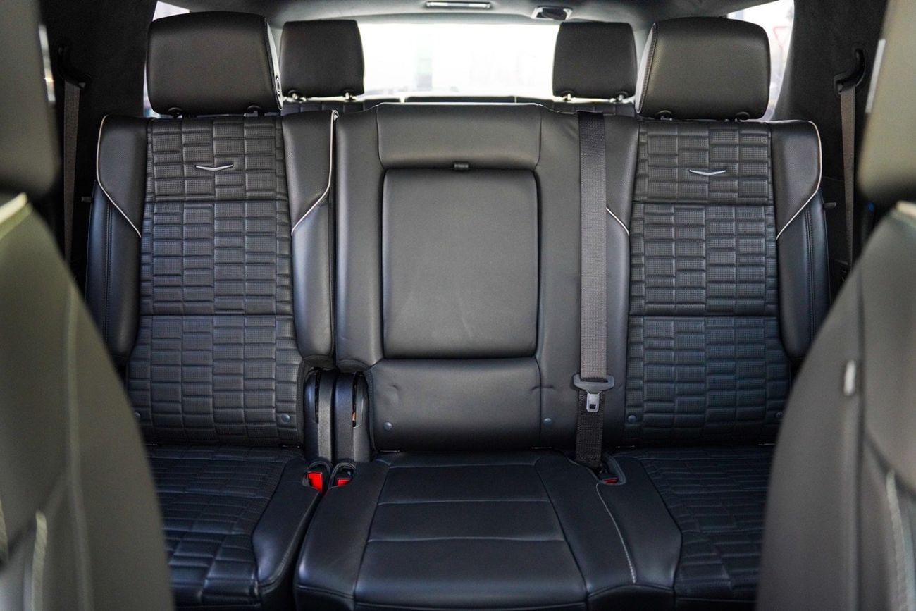 كاديلاك إسكالاد Premium Luxury Platinum 6.2L AWD