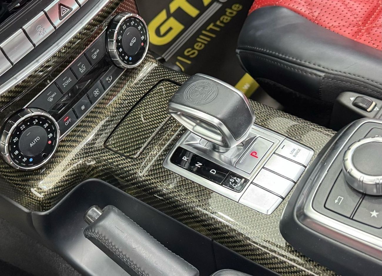 مرسيدس بنز G 63 AMG Std 5.5L 2014 Mercedes Benz G63 AMG, Service History, Carbon Fiber Package, Low Kms, GCC