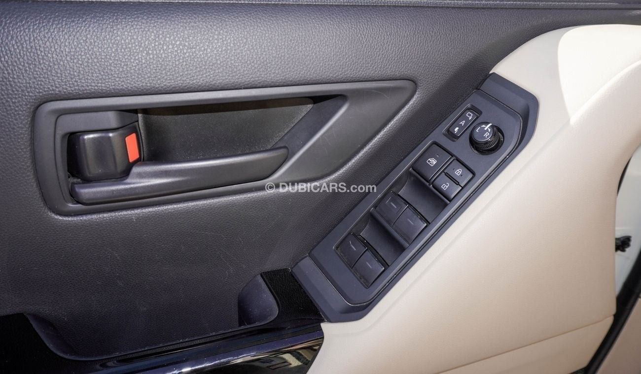 Toyota Land Cruiser GXR 3.5 L Twin turbo V6