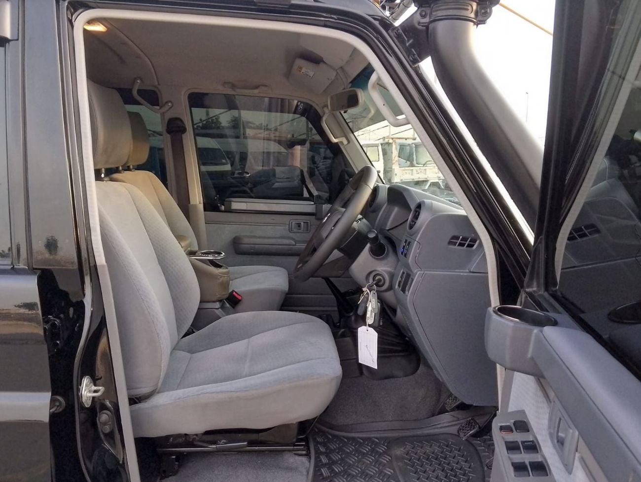 Toyota Land Cruiser Pick Up