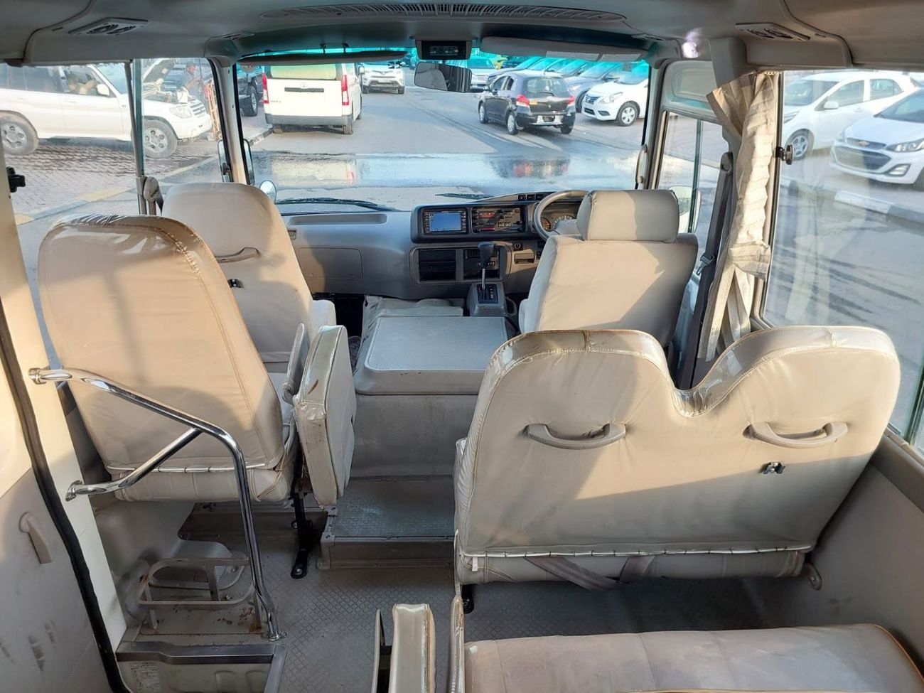 Toyota Coaster (RAMADAN OFFER) TOYOTA COASTER BUS RHD 2008 MODEL 4.0 L DIESEL AUTOMATIC(PM03108)