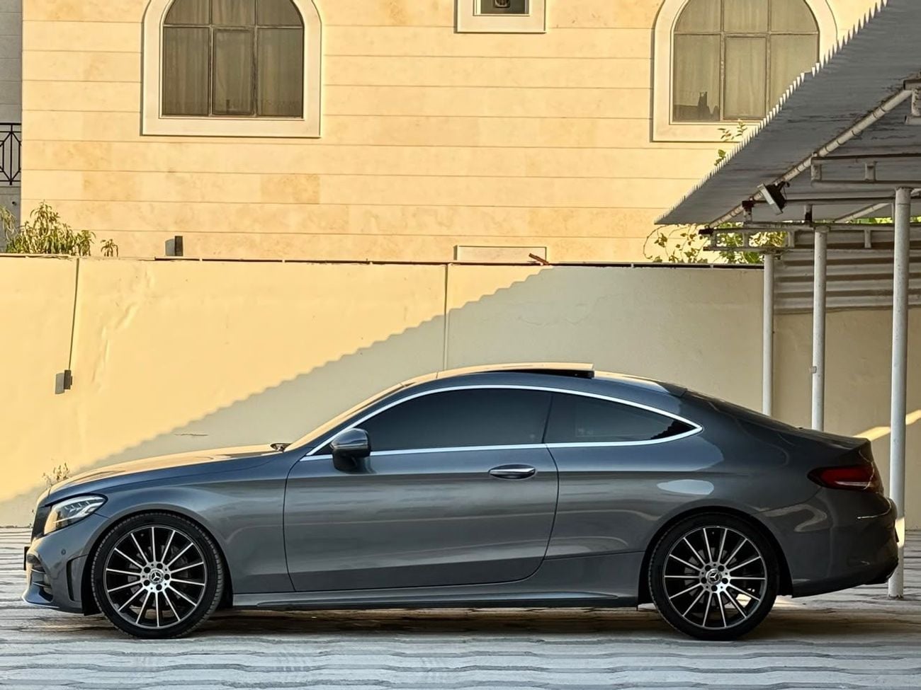 Mercedes Benz C200 STANDARD 2019 C200 COUPE 2019 GCC | SINGLE OWNER | PERFECT CONDITION
