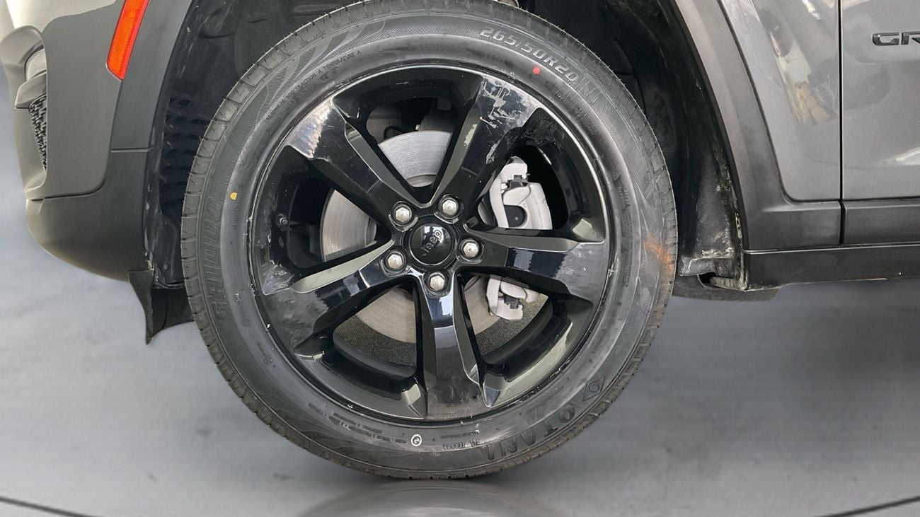 جيب جراند شيروكي Altitude | upto AED 20,000 Ramadan Discount | شامل الضمان | 0 ﺪﻔﻋﺓ ﺃﻮﻟﻯ