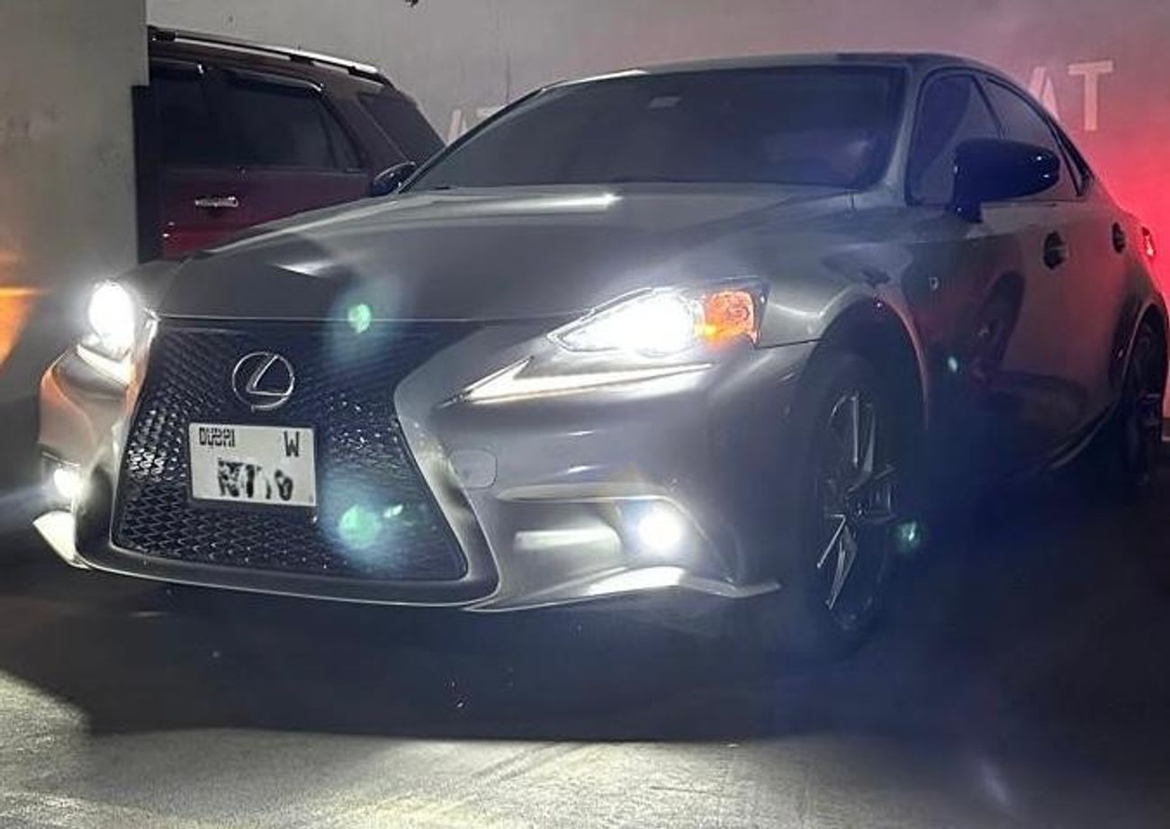 لكزس IS 250 F Sport 2.5L