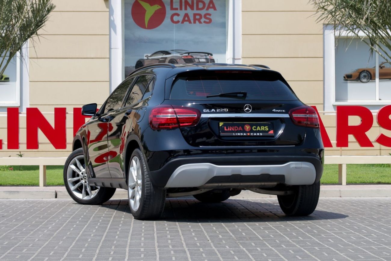 مرسيدس بنز GLA 220 Std