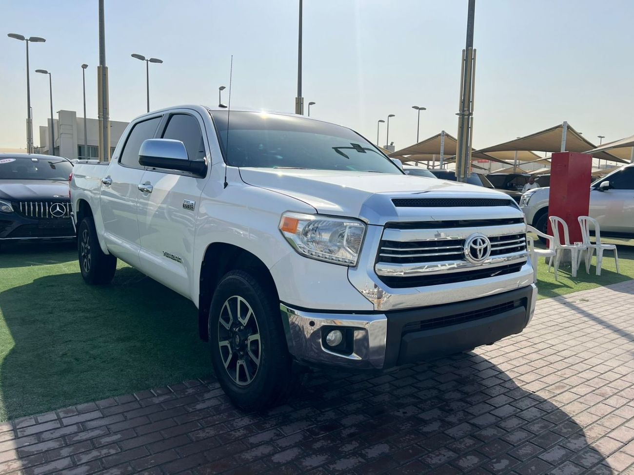Toyota Tundra TOYOTA TUNDRA 2017 Crewmax SR5 5.7L/V8