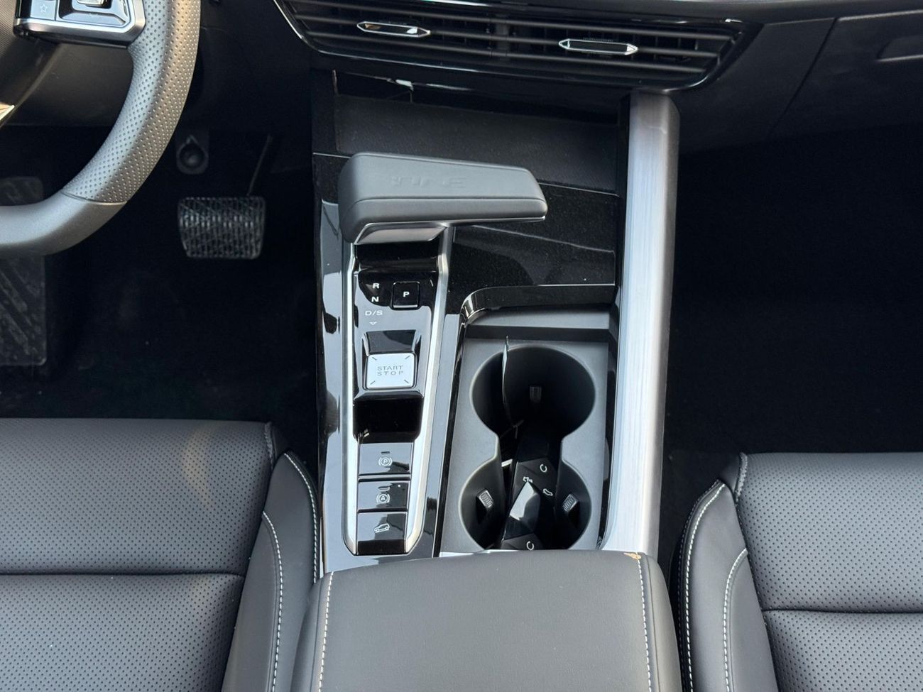 MG One STD 1.5L Petrol FWD 2024 Export Price @ 49,900 AED