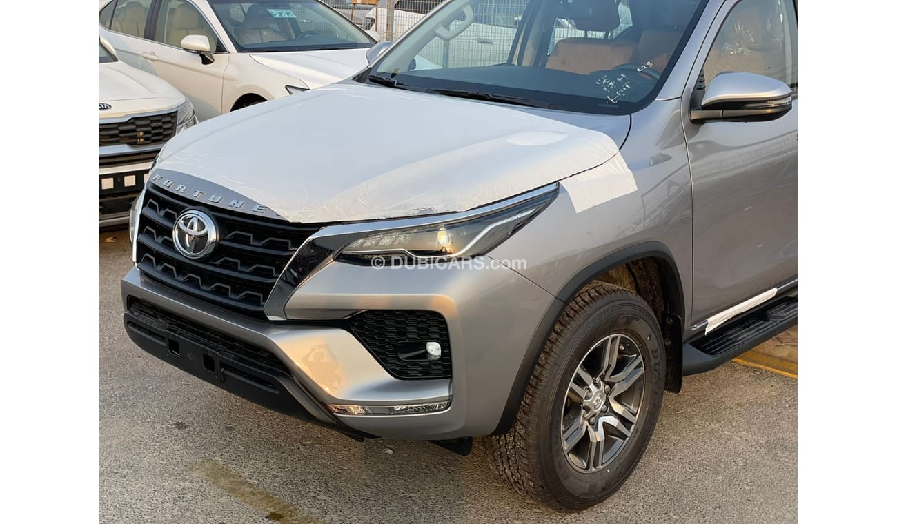Toyota Fortuner TOYOTA FORTUNER 2.4L DISEL 2023