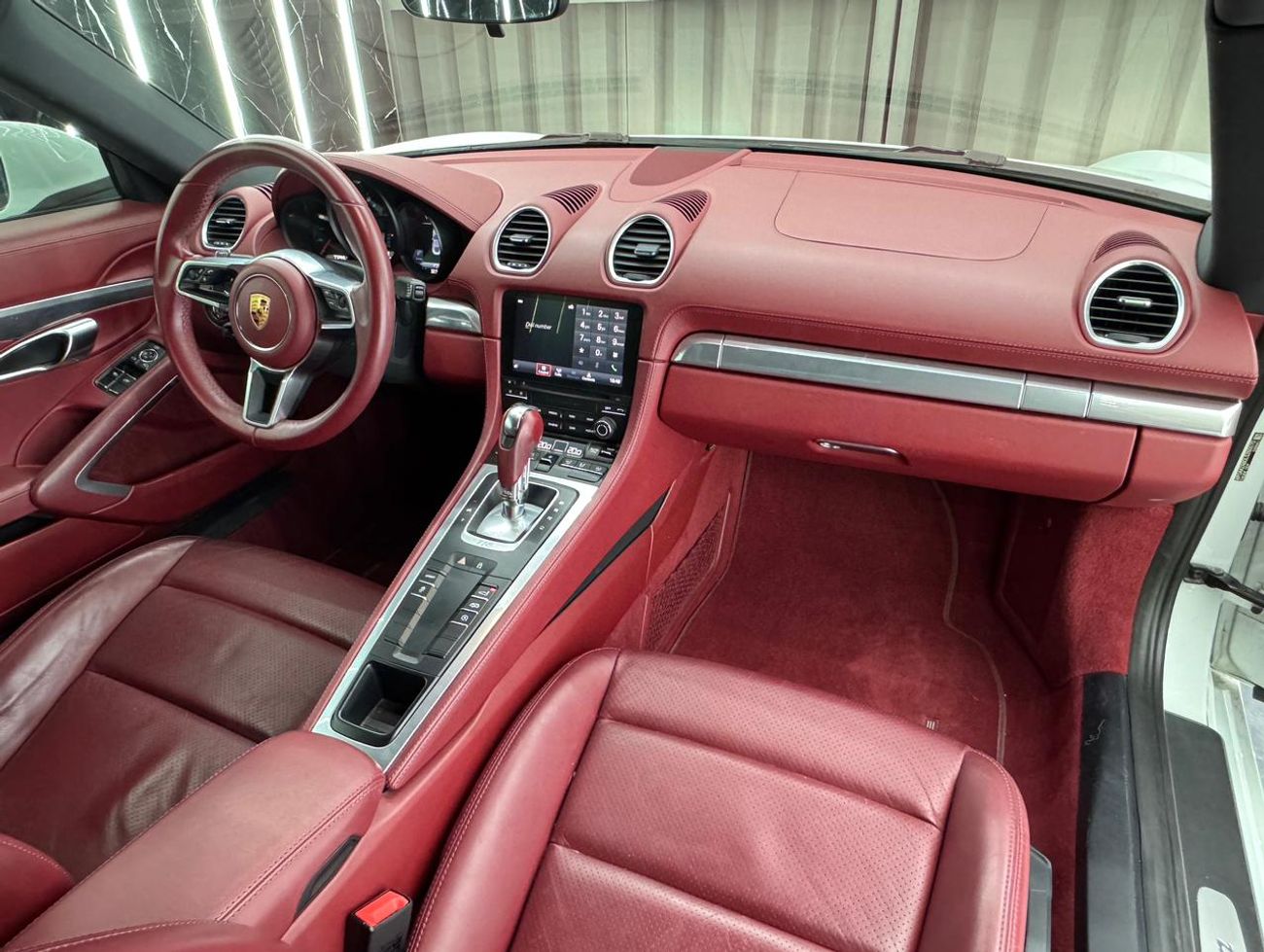 Porsche 718 Cayman Std 2.0L A/T