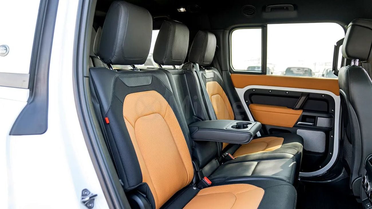 Land Rover Defender 130 | 2-YEAR WARRANTY + SERVICE AVAILABLE | IN-HOUSE FINANCING | 0% DOWNPAYMENT (BANK)
