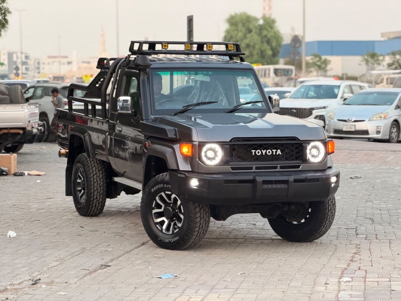Toyota Land Cruiser Pickup 70 STANDARD Toyota Landcruiser pickup LC79 2020 V8 Diesel Engine RHD Manual Transmission