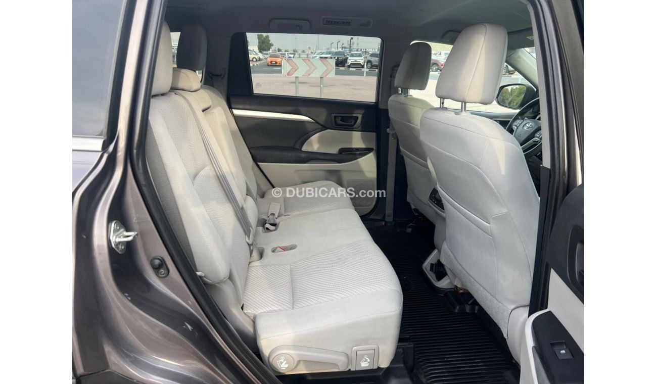 Toyota Highlander 2019 LE AWD 3.5L - 4x4 USA IMPORTED