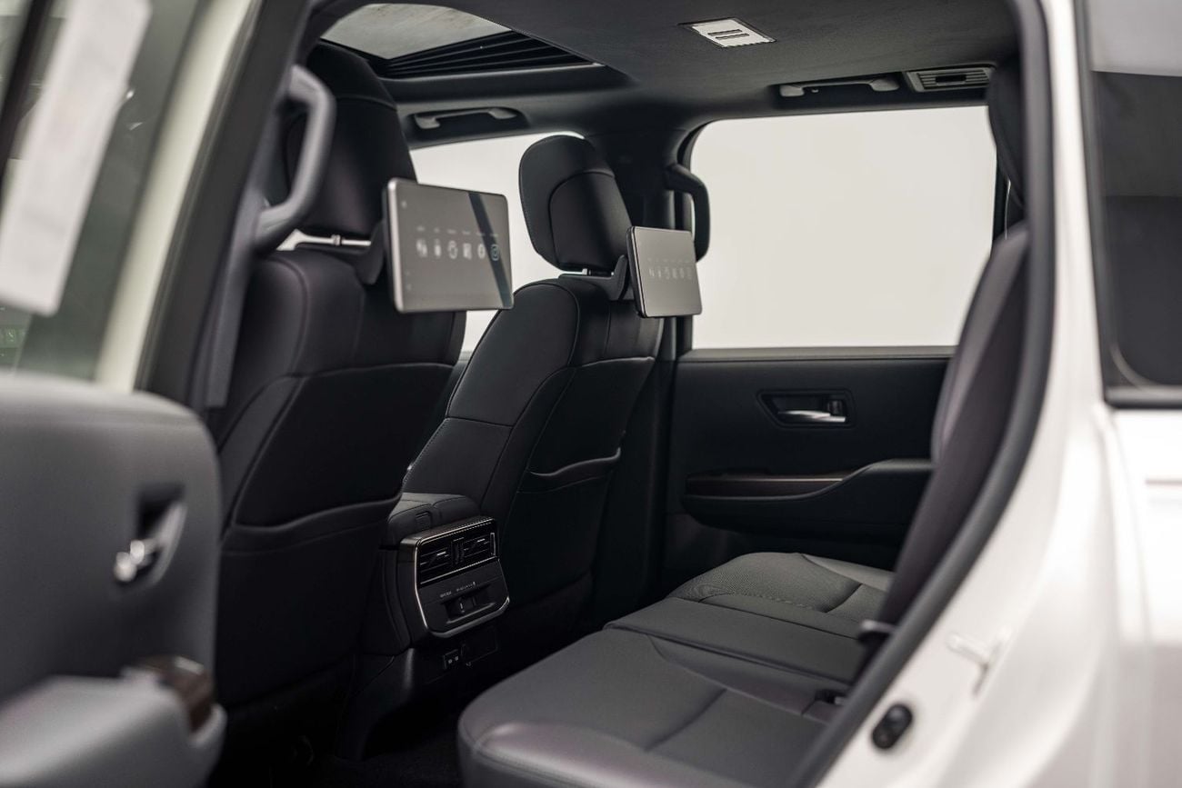 Toyota Land Cruiser GXR MID 4.0L - Platinum White Inside Black | Export Only