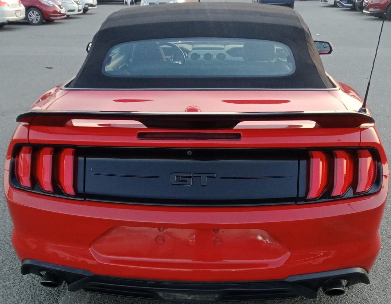 Ford Mustang Ford mustang ecoboost convertible V4  Body kit GT Model 2019 Price: 68000 Dhs Mileage: 44000 Mi Spec