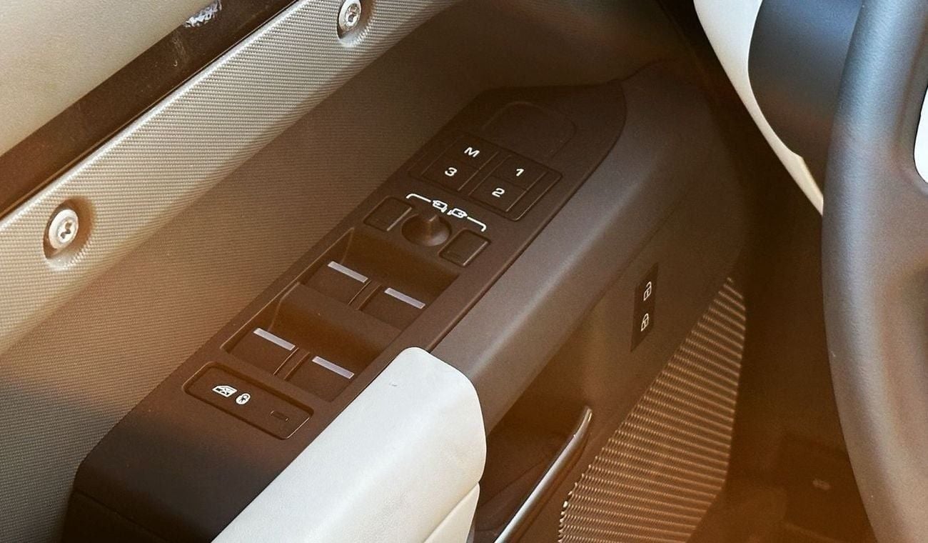 لاند روفر ديفندر 130 S P400 3.0L Turbocharged Brand New 0kms European Specs