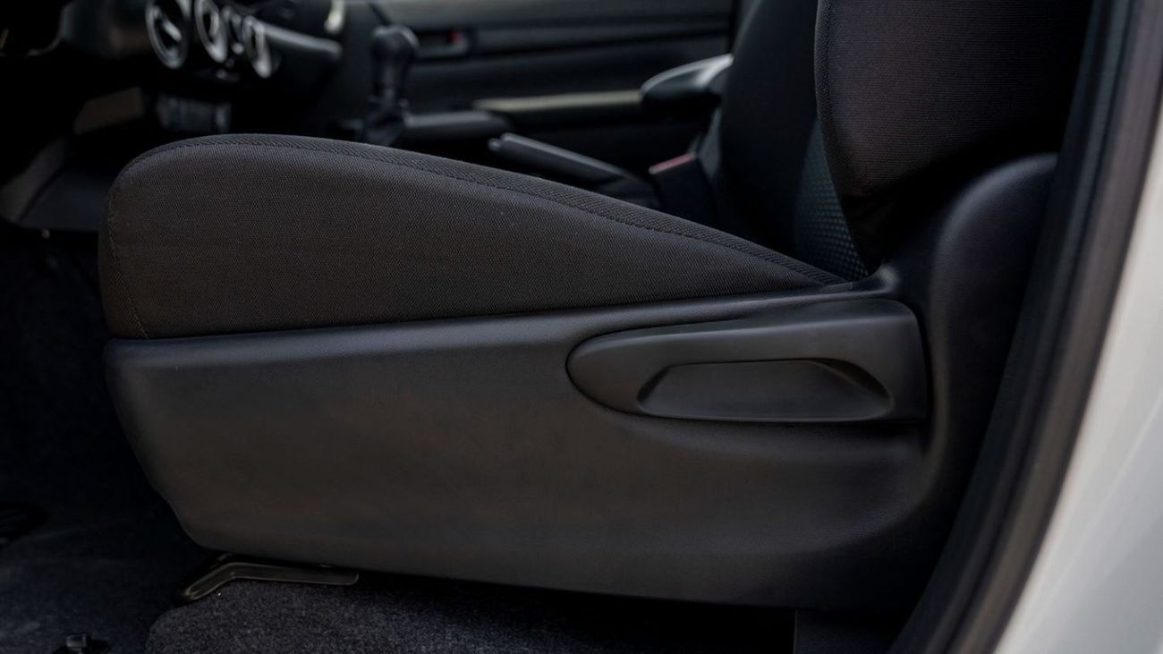 Toyota Hilux HILUX 2.4L MED OPTION DIESEL 2024