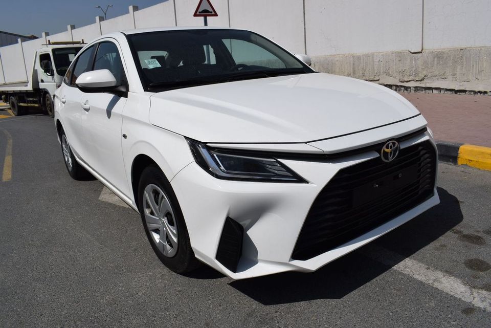 Toyota Yaris E