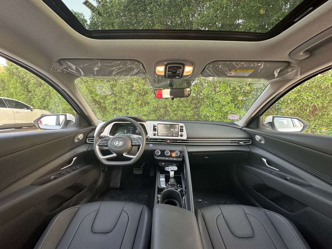 هيونداي إلانترا Elantra Luxury