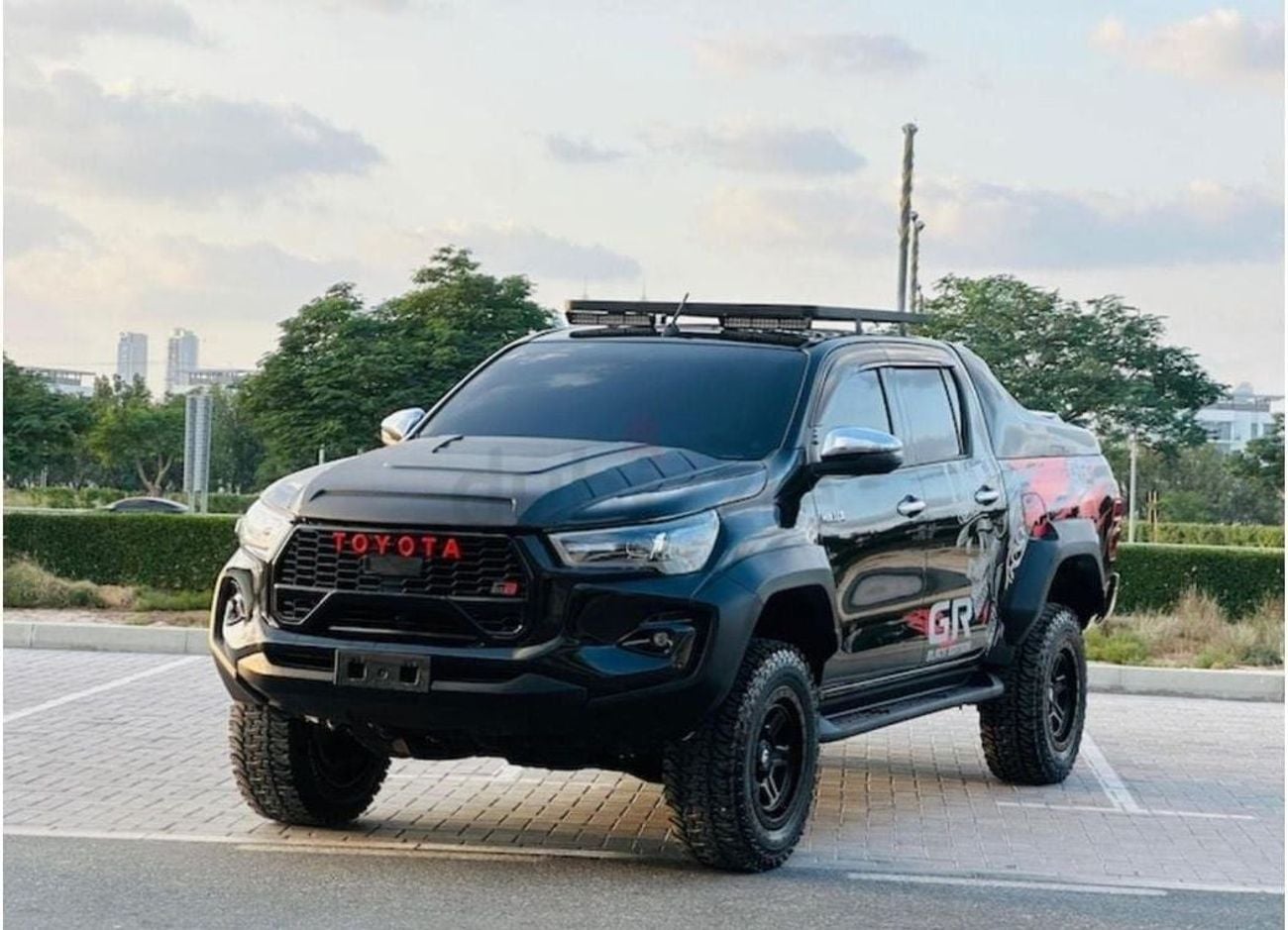 تويوتا هيلوكس GR Sport 4.0L Toyota Hilux pickup GR 2020 years 2.7 4 cylinder gasoline gasoline full option
