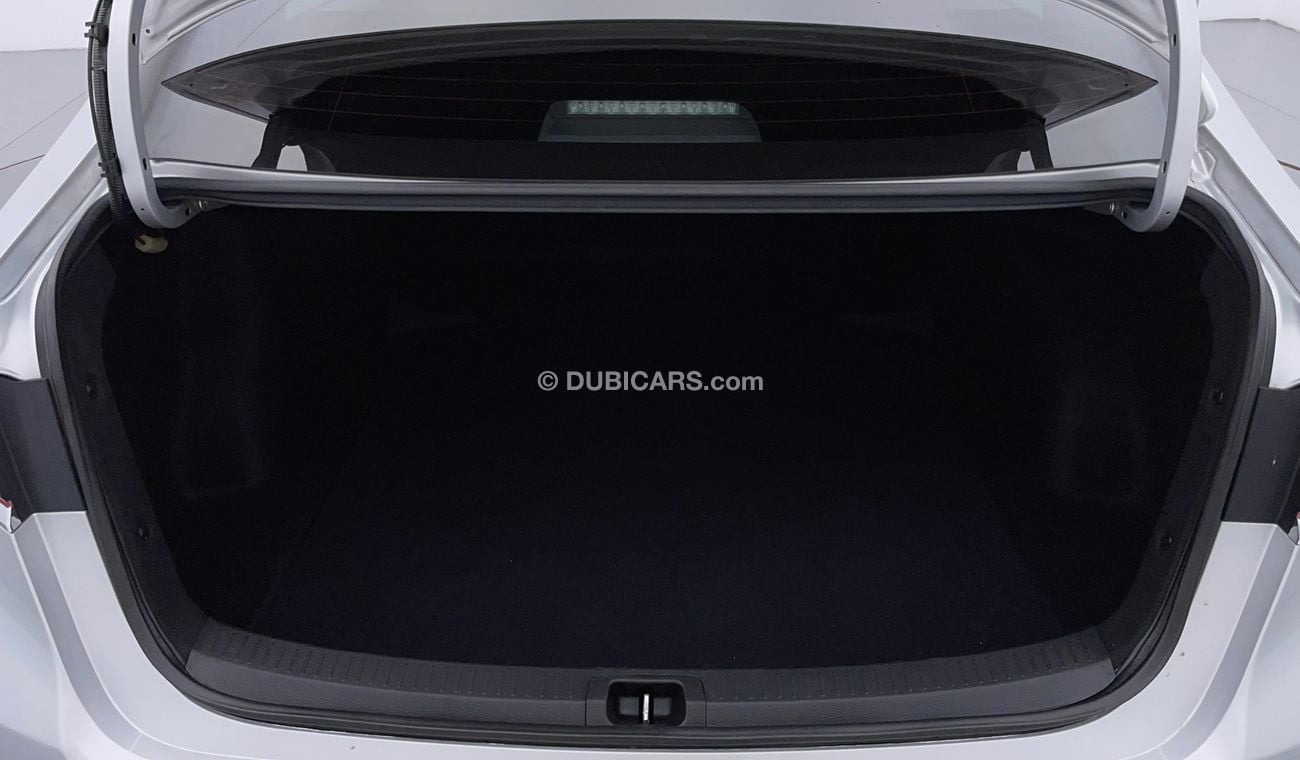 تويوتا كورولا XLI 1.6 | بدون دفعة مقدمة | اختبار قيادة مجاني للمنزل