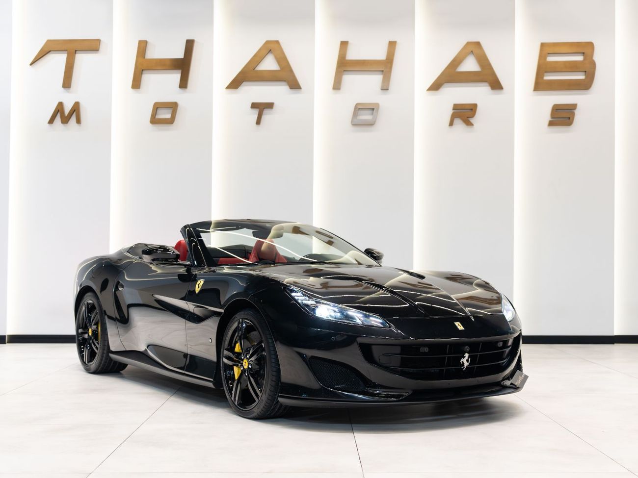فيراري بورتوفينو 2020 | FERRARI PORTOFINO | GCC | 7 YRS SERVICE CONTRACT FREE | PERFECT CONDITION | LOW MILEAGE