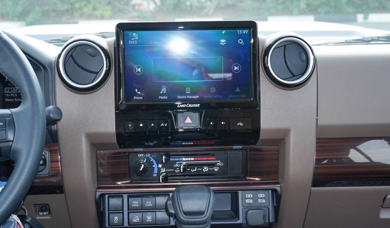 Toyota Land Cruiser 70 4.0L V6 A/T