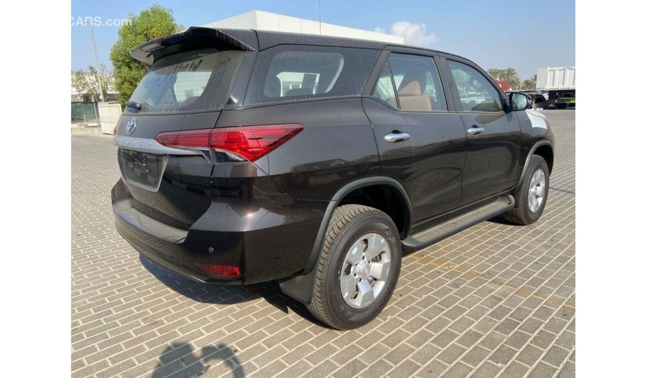 Toyota Fortuner 2.4L 4x4 LOW 6AT DIESEL FRONT &REAR PARKING SENSORS FOR EXPORT ONLY