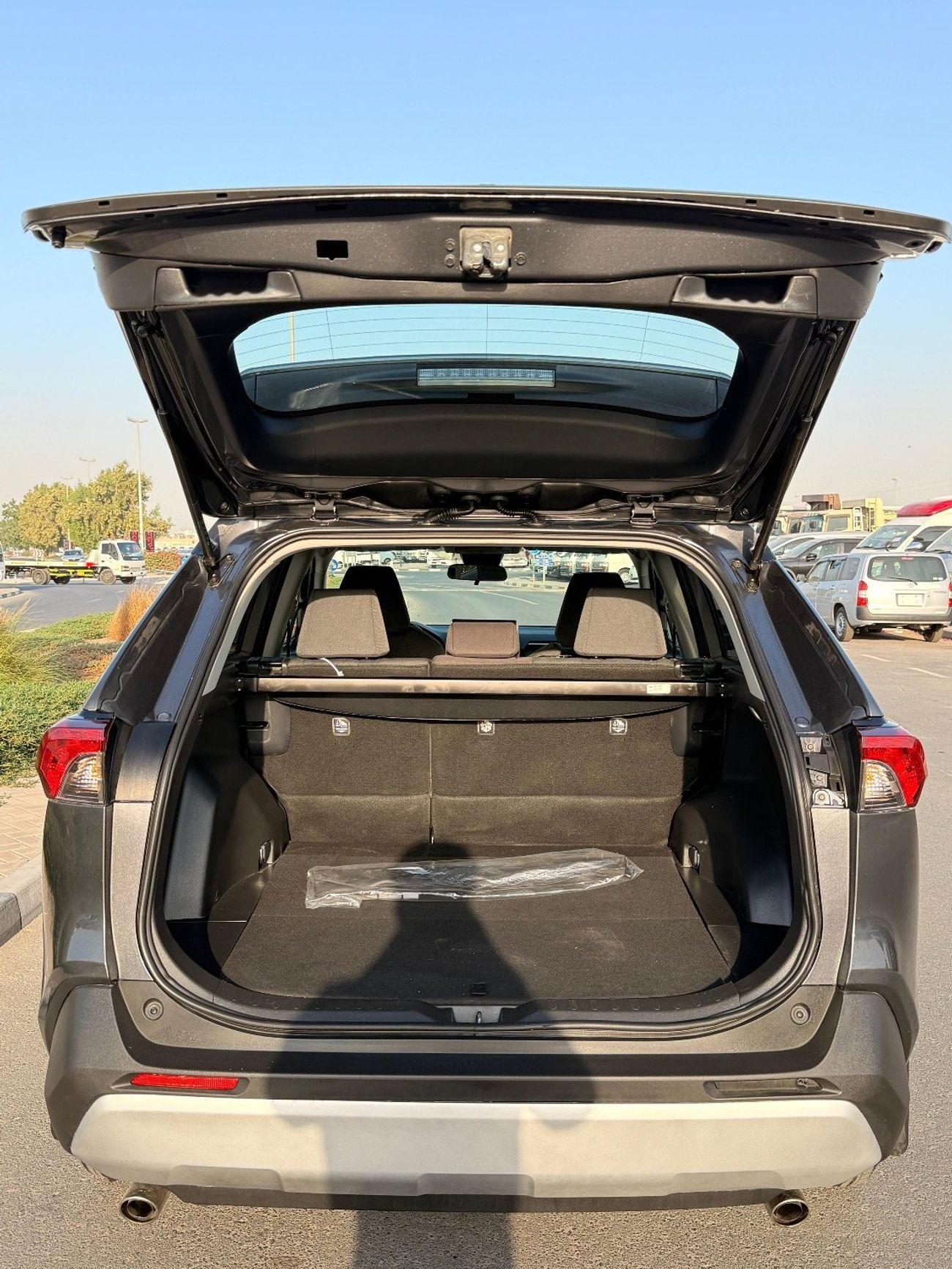 تويوتا راف ٤ XLE 2.5 L AWD Full Option 2025