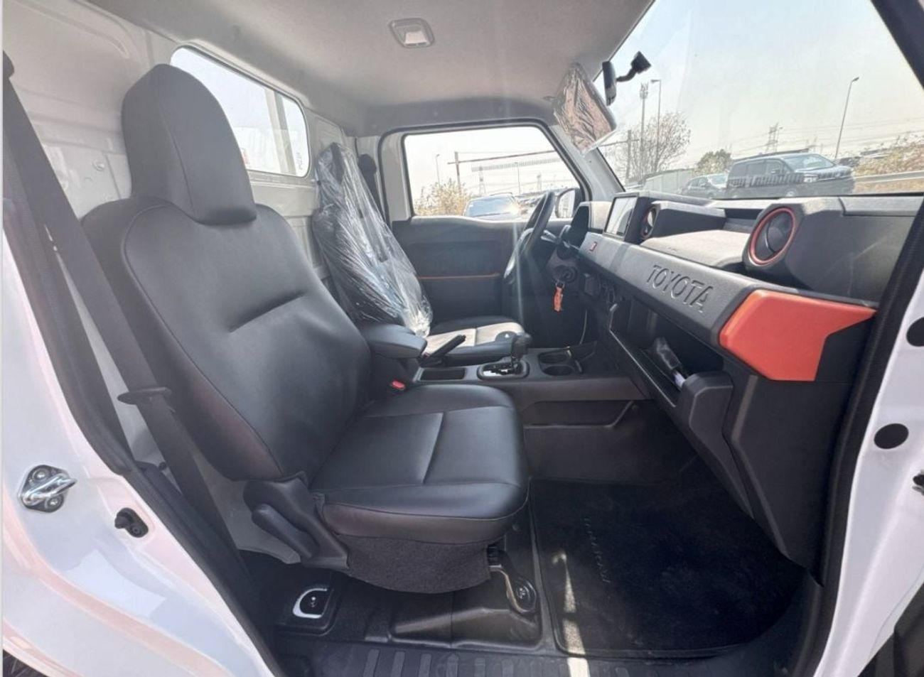 Toyota Hilux Toyota hilux Tamarwa 2.4L diesel  engine LHD