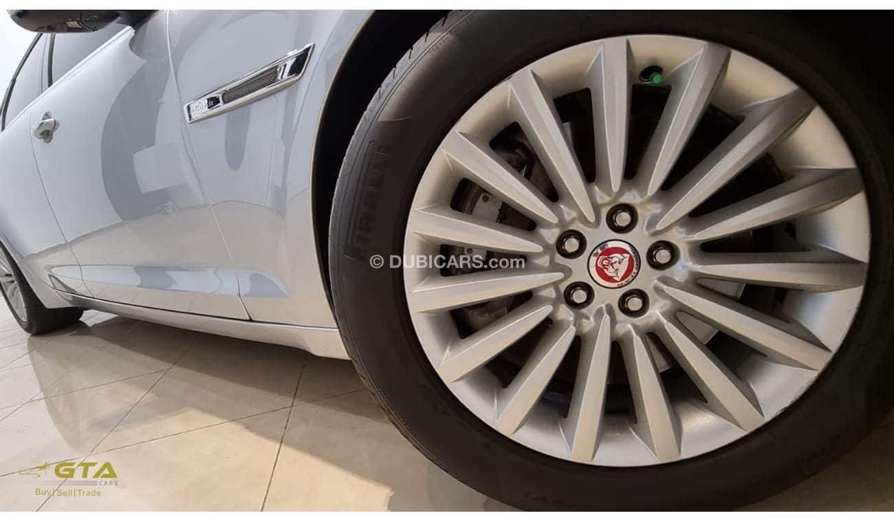 Jaguar XJ 2015 Jaguar XJ, Luxury edition, Full Jaguar Service History , GCC