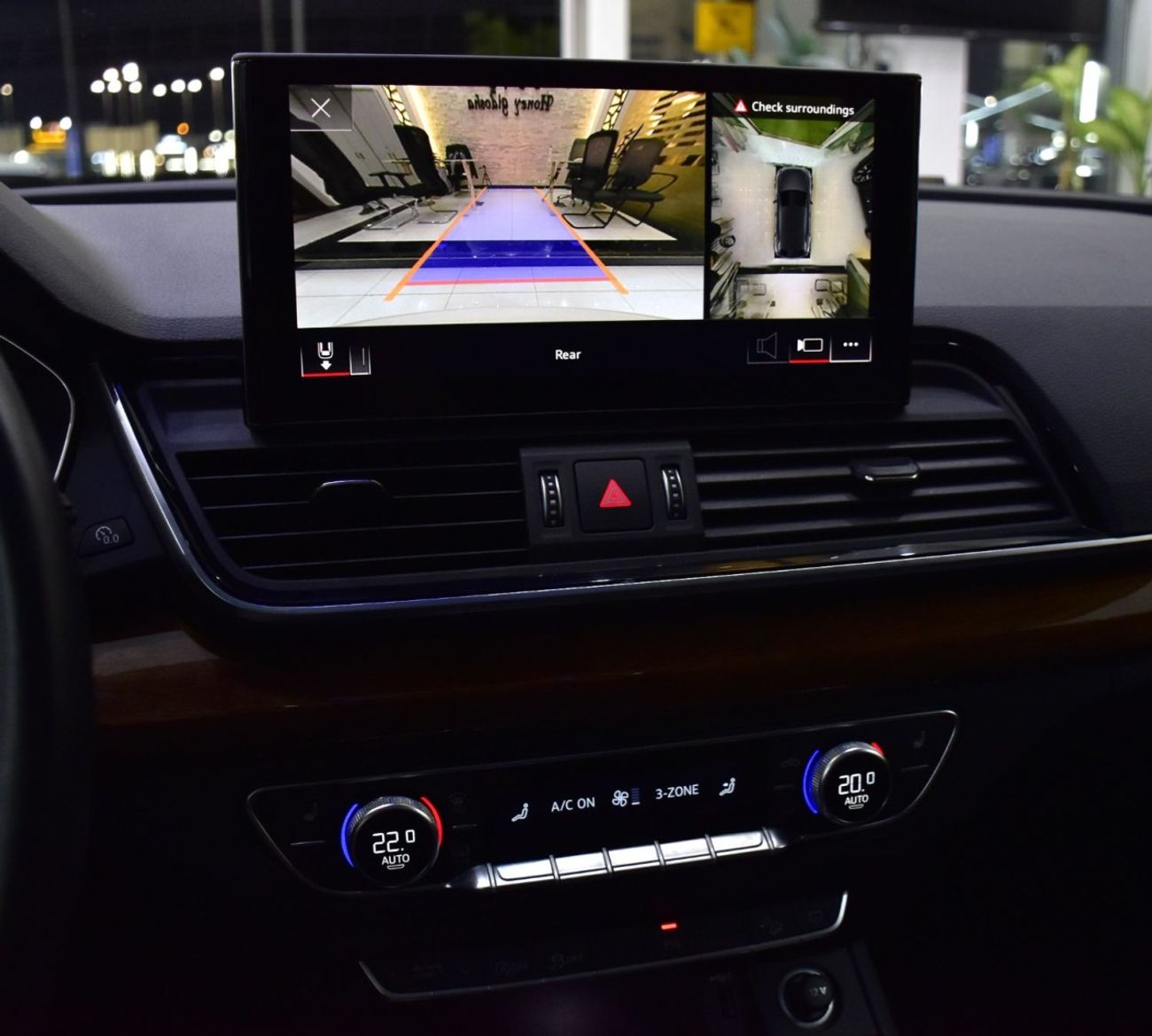 أودي Q5 EXCELLENT DEAL for our Audi Q5 Quattro ( 2023 Model ) in White Color American Specs