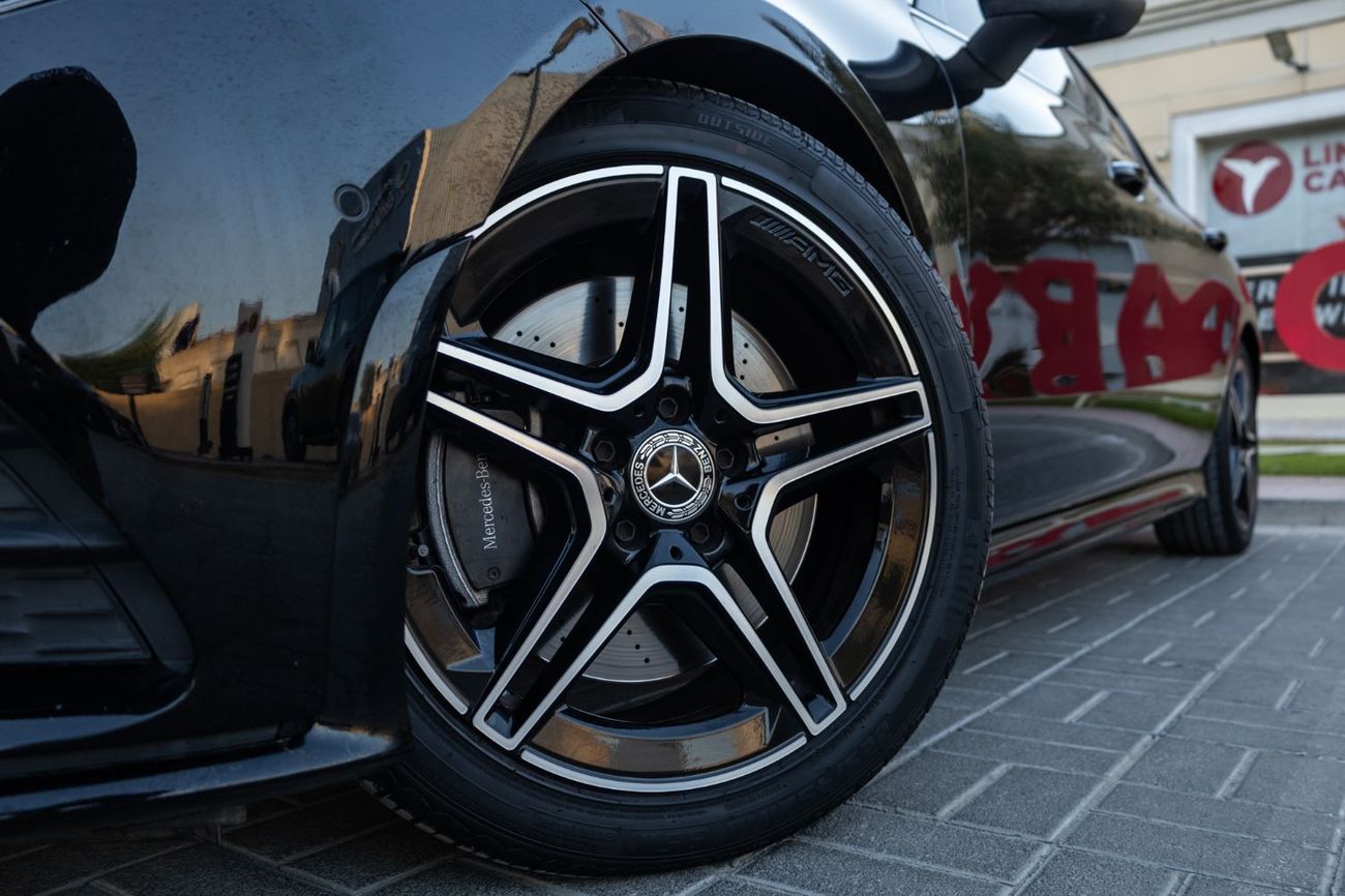 Mercedes-Benz CLA 250 Premium + 2.0L