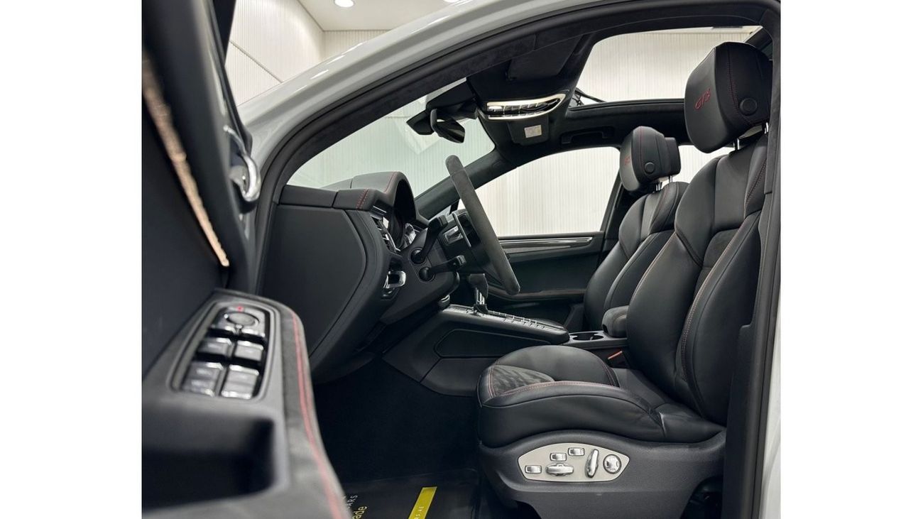 بورش ماكان 2021 Porsche Macan GTS, May 2025 Porsche Warranty, Full Options, Low Kms, Euro Specs